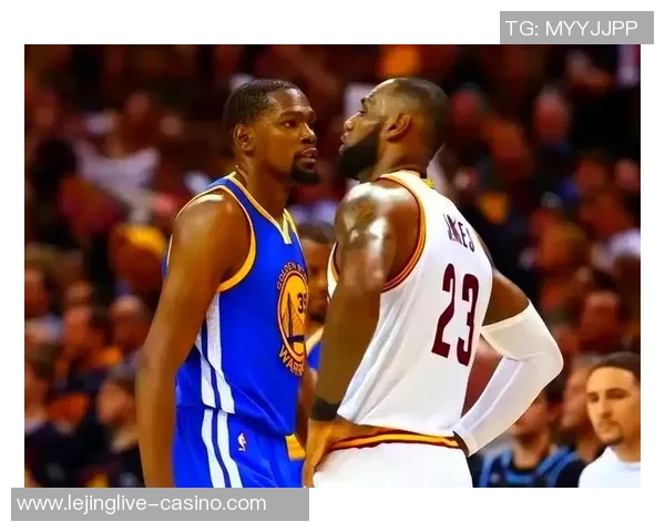 蓝网与湖人激战正酣谁能在这场对决中笑到最后 蓝网与湖人激战正酣谁能在这场对决中笑到最后